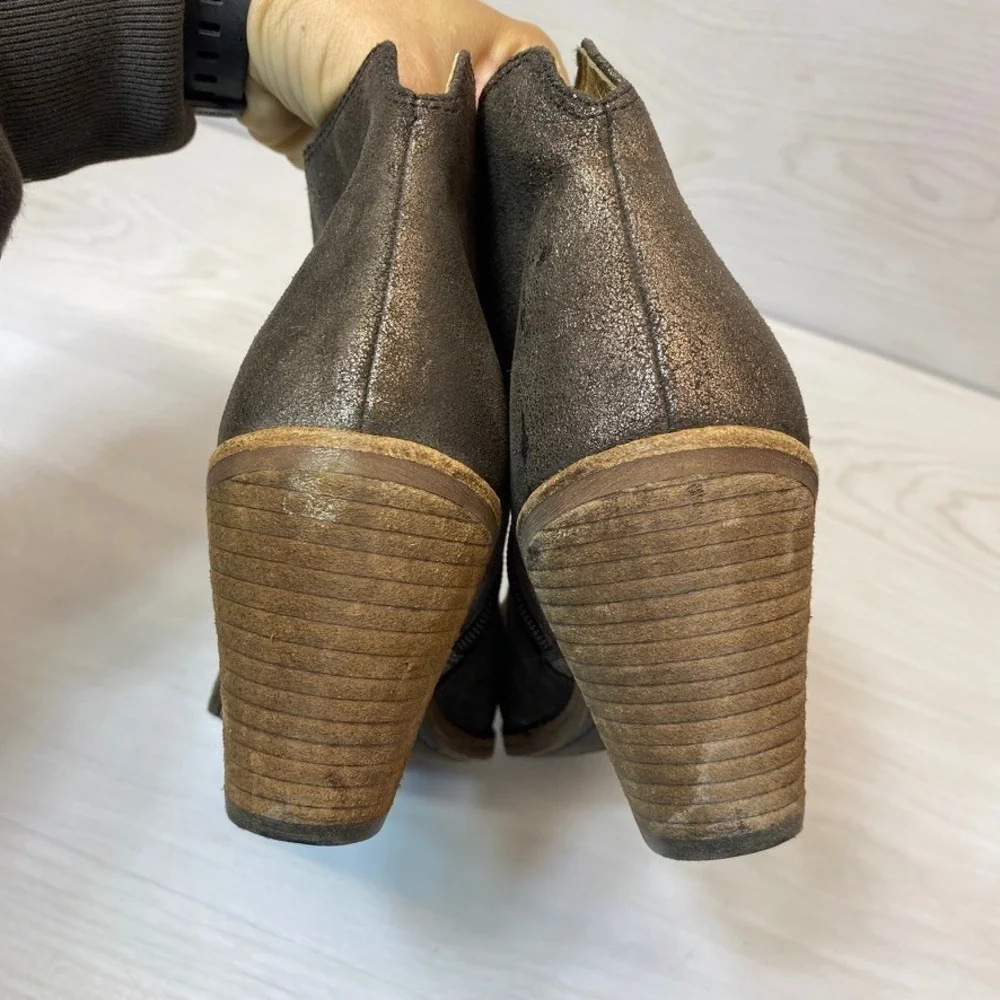 Sofft Womens 9M Ankle Boots Suede Metallic Brown Block Heel Booties SF0021800